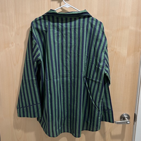 NWT THE GREAT sleep pajama shirt and smocked pajama shorts in seaside strips - Picture 6 of 10